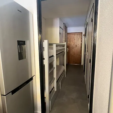 4-6 Personnes A Proximite De La 아파트