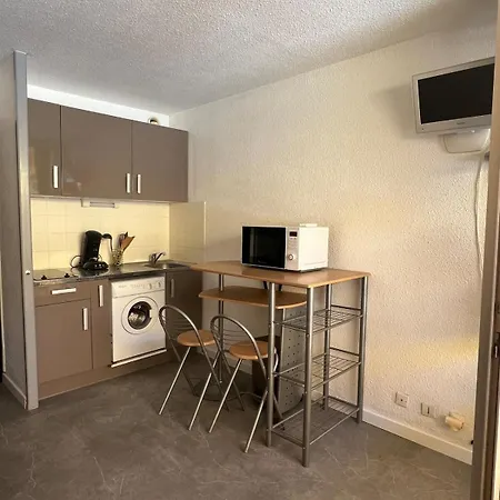 4-6 Personnes A Proximite De La